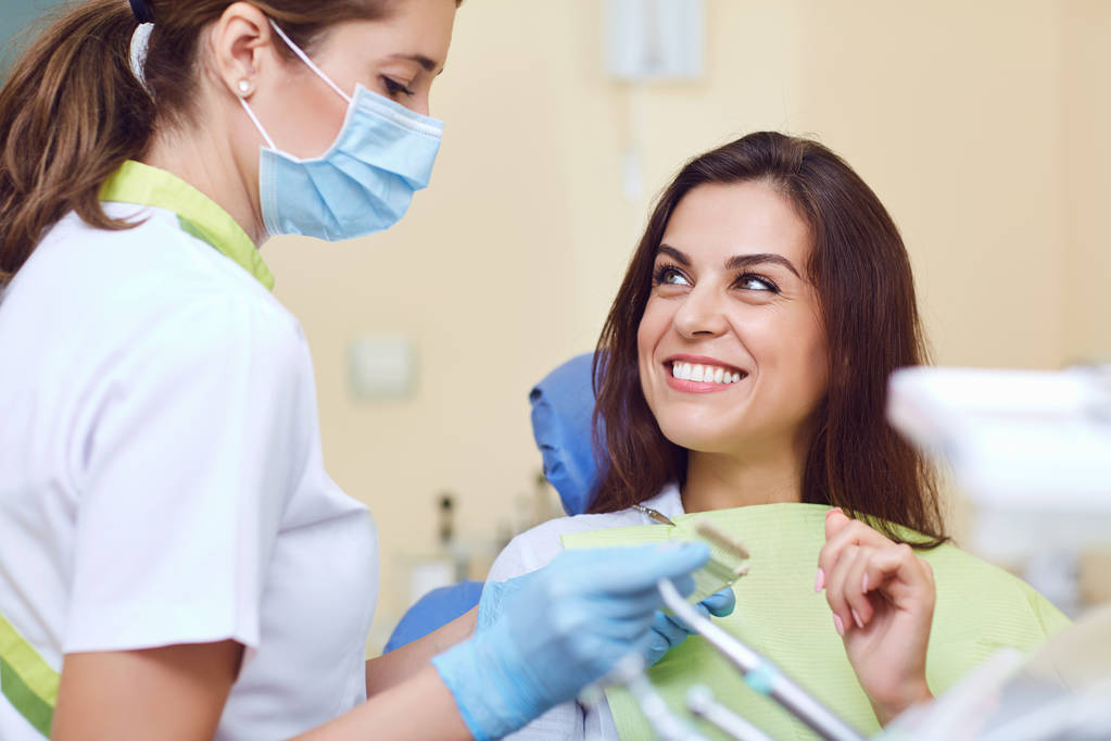 Teeth whitening dental clinic.